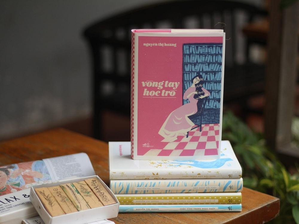 Giao lưu với tác giả "Vòng Tay Học Trò" đình đám một thời. (Ảnh: Nhã Nam) Giao lưu với tác giả "Vòng Tay Học Trò" đình đám một thời. (Ảnh: Nhã Nam)