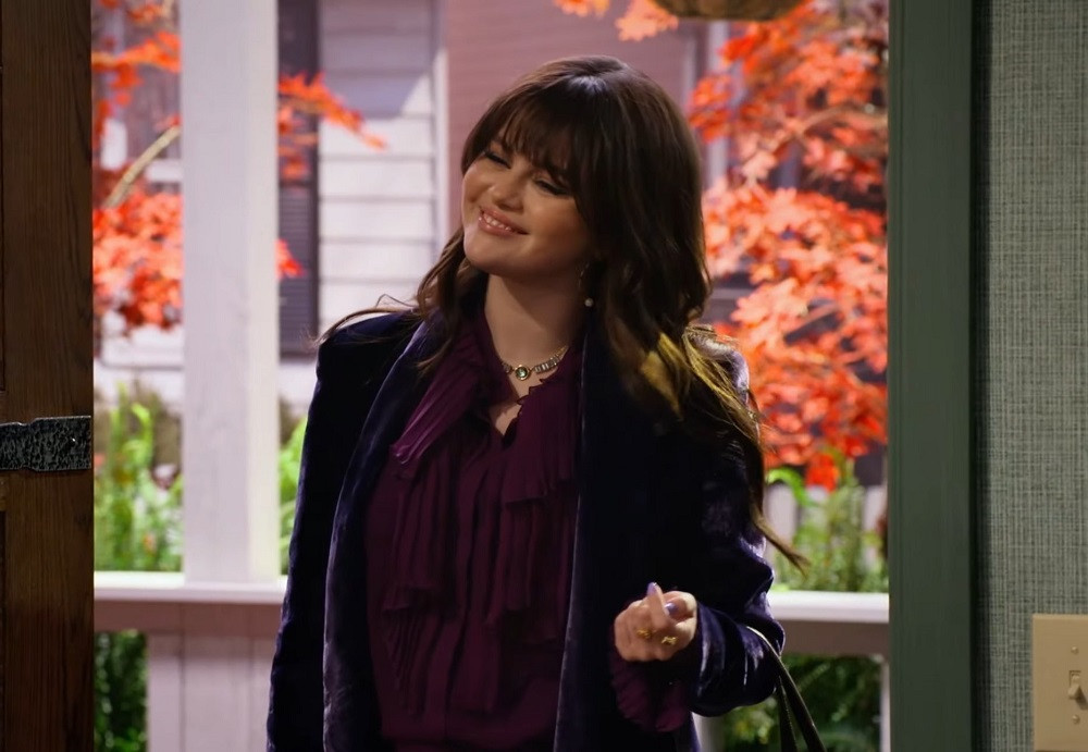 Selena Gomez trong Wizards Beyond Waverly Place.