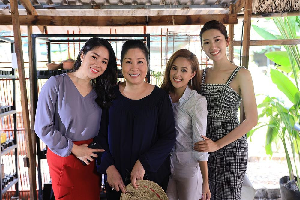 "Gạo Nếp Gạo Tẻ" những tập gần cuối không còn được quan tâm nhiều như ban đầu. "Gạo Nếp Gạo Tẻ" những tập gần cuối không còn được quan tâm nhiều như ban đầu.