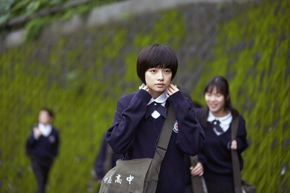 Rồi một ngày chỉ còn mùa Thu úa tàn ở lại trái tim tôi. (Minh họa: Phim &quot;More Than Blue&quot;)