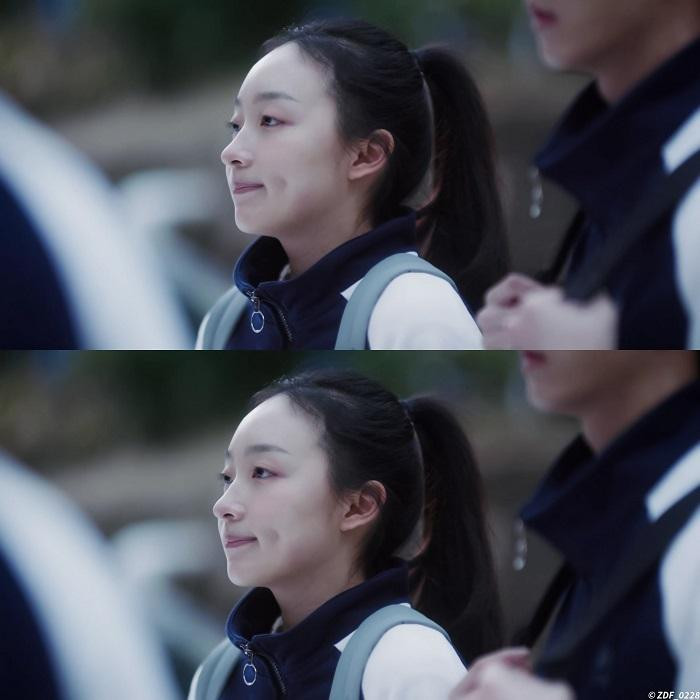 Tớ từng trò chuyện với cậu bằng một thân phận khác. (Ảnh minh họa: Phim "Lovely Us") Tớ từng trò chuyện với cậu bằng một thân phận khác. (Ảnh minh họa: Phim "Lovely Us")