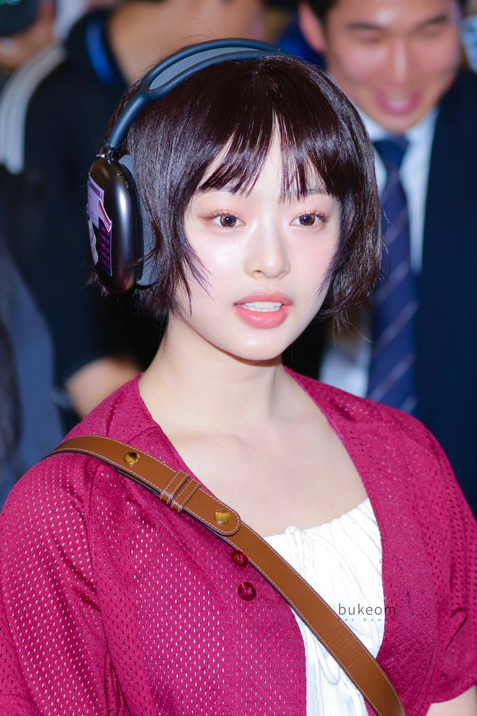 Ảnh: Twitter @bukeom Ảnh: Twitter @bukeom