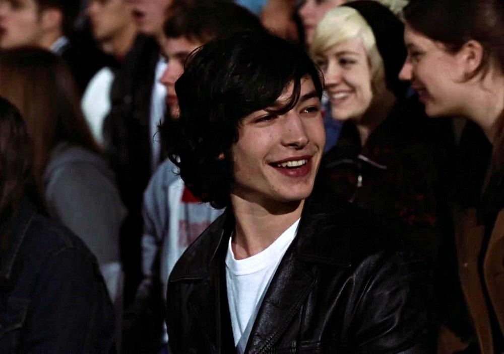 Ezra Miller trong The Perks of Being a Wallflower. Ezra Miller trong The Perks of Being a Wallflower.