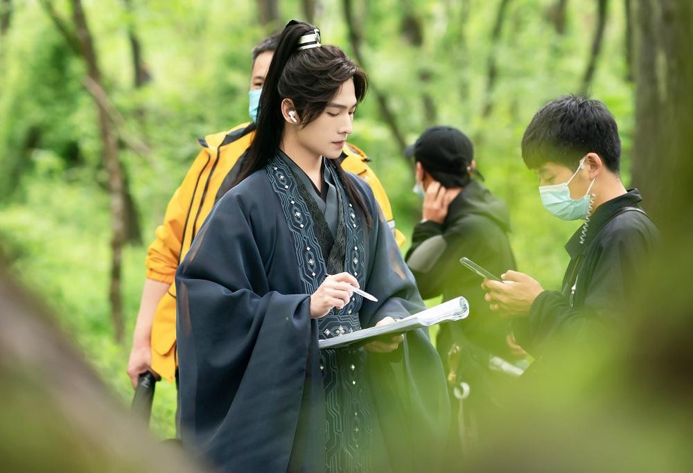 hay tối màu thì Dương Dương vẫn sáng trưng! hay tối màu thì Dương Dương vẫn sáng trưng!