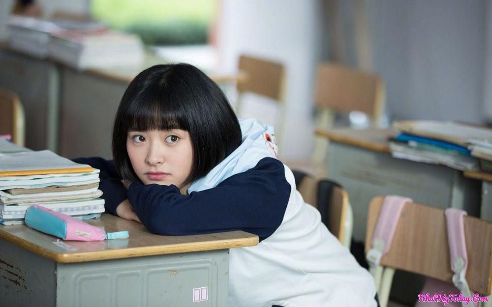 Người tớ thầm thương trộm nhớ ơi, sao mà cậu ngầu quá đi. (Minh họa: Phim Gửi thời đơn thuần đẹp đẽ của chúng ta) Người tớ thầm thương trộm nhớ ơi, sao mà cậu ngầu quá đi. (Minh họa: Phim Gửi thời đơn thuần đẹp đẽ của chúng ta)