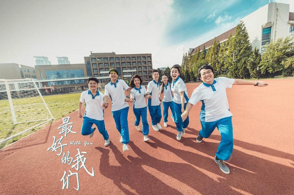 Mùa Hè năm ấy, có cố nắm thế nào cũng không giữ nổi. (Ảnh minh họa: Phim &quot;With You&quot;)