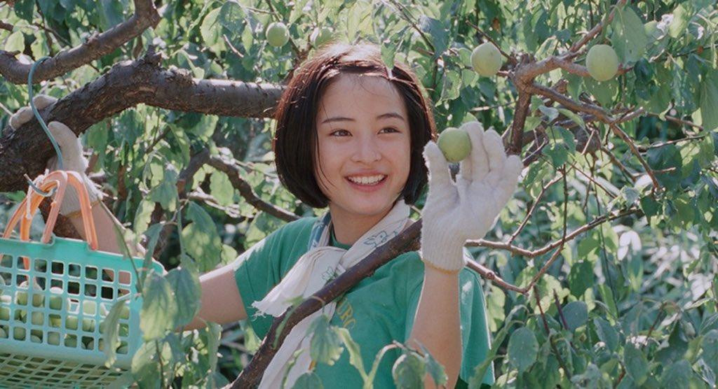 Hương vị mùa Hè mà tôi mãi nhớ, là mùi đất sau cơn mưa, là tiếng ve âm vang một góc trời... (Minh họa: Phim Our Little Sister)