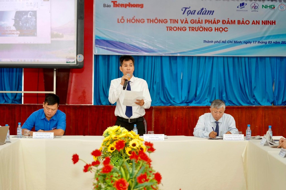 Nhà báo Lý Thành Tâm - Trưởng cơ quan Đại diện báo Tiền Phong tại TP.HCM. Nhà báo Lý Thành Tâm - Trưởng cơ quan Đại diện báo Tiền Phong tại TP.HCM.