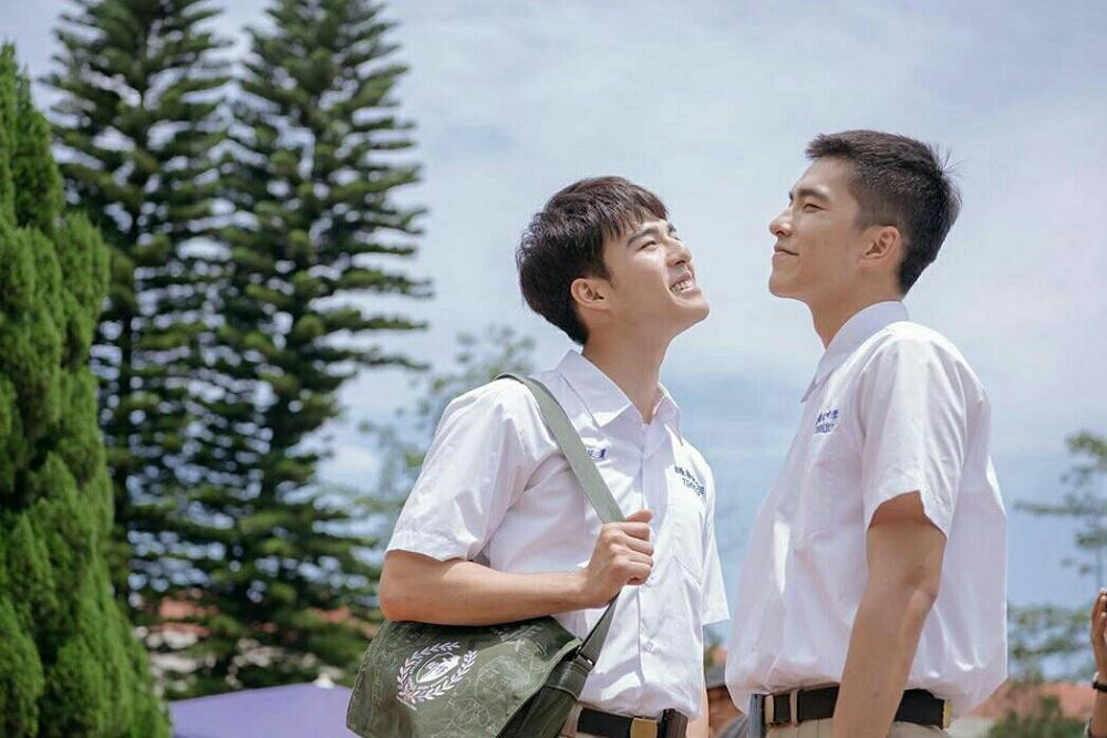 Nhưng không ai hiểu tôi bằng cậu, và ngược lại. Nhưng không ai hiểu tôi bằng cậu, và ngược lại.