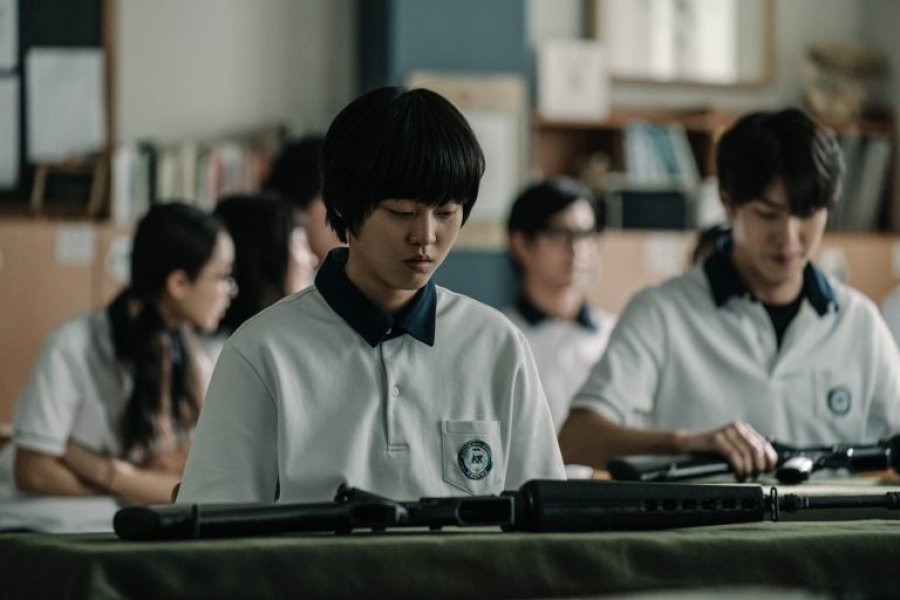 Lee Yeon của Tòa Án Vị Thành Niên, Khóa Học Yêu Cấp Tốc... Lee Yeon của Tòa Án Vị Thành Niên, Khóa Học Yêu Cấp Tốc...