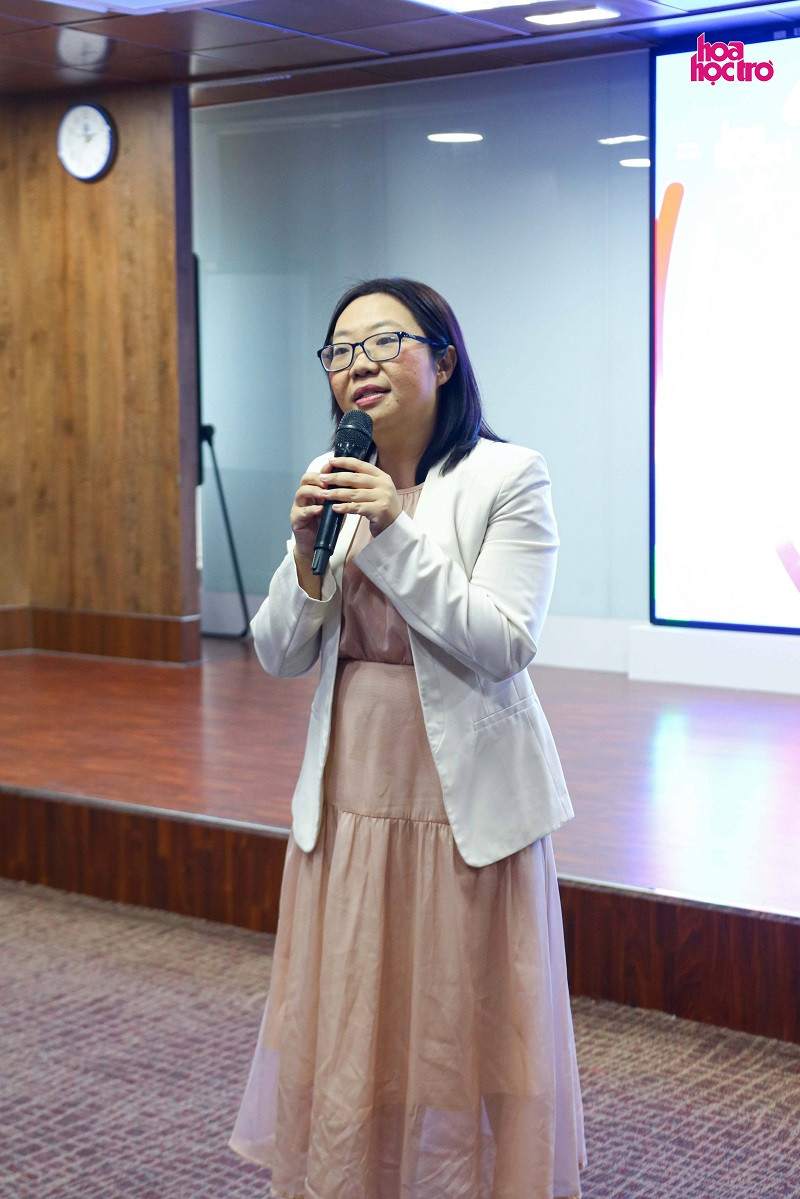 Chị Bành Phạm Ngọc Vân - Giám đốc thị trường Việt Nam của Cơ quan Giáo dục New Zealand. Chị Bành Phạm Ngọc Vân - Giám đốc thị trường Việt Nam của Cơ quan Giáo dục New Zealand.