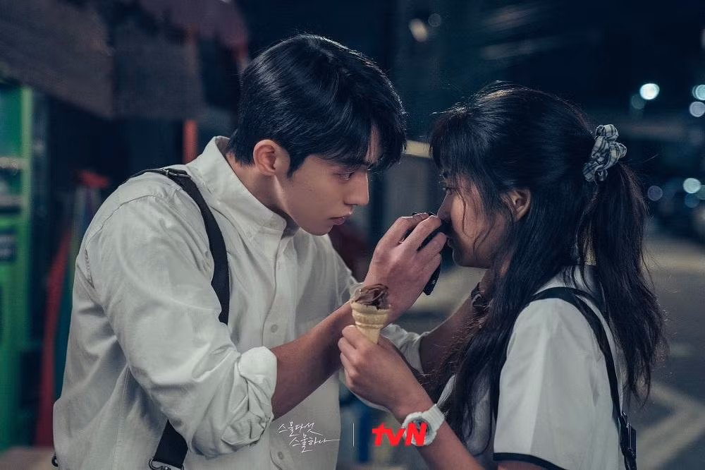 Thì ra tớ đã thích cậu rồi... (Minh họa: Phim Tuổi 25, Tuổi 21) Thì ra tớ đã thích cậu rồi... (Minh họa: Phim Tuổi 25, Tuổi 21)