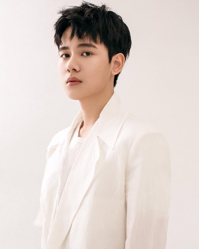 Nay Hồ Tiên Hú đã trưởng thành về ngoại hình và "chín" về diễn xuất. Nay Hồ Tiên Hú đã trưởng thành về ngoại hình và "chín" về diễn xuất.