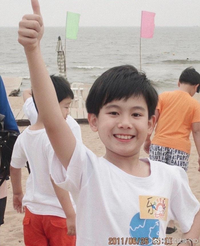 Hồ Tiên Hú có xuất thân diễn viên nhí. Hồ Tiên Hú có xuất thân diễn viên nhí.