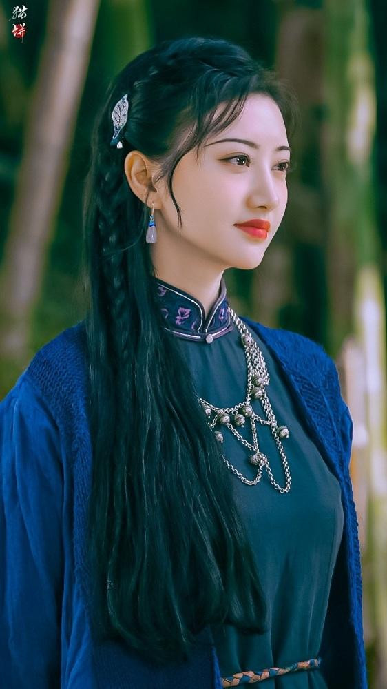 Nhan sắc của Cảnh Điềm hoàn hảo với nhân vật Tư Đằng. Nhan sắc của Cảnh Điềm hoàn hảo với nhân vật Tư Đằng.