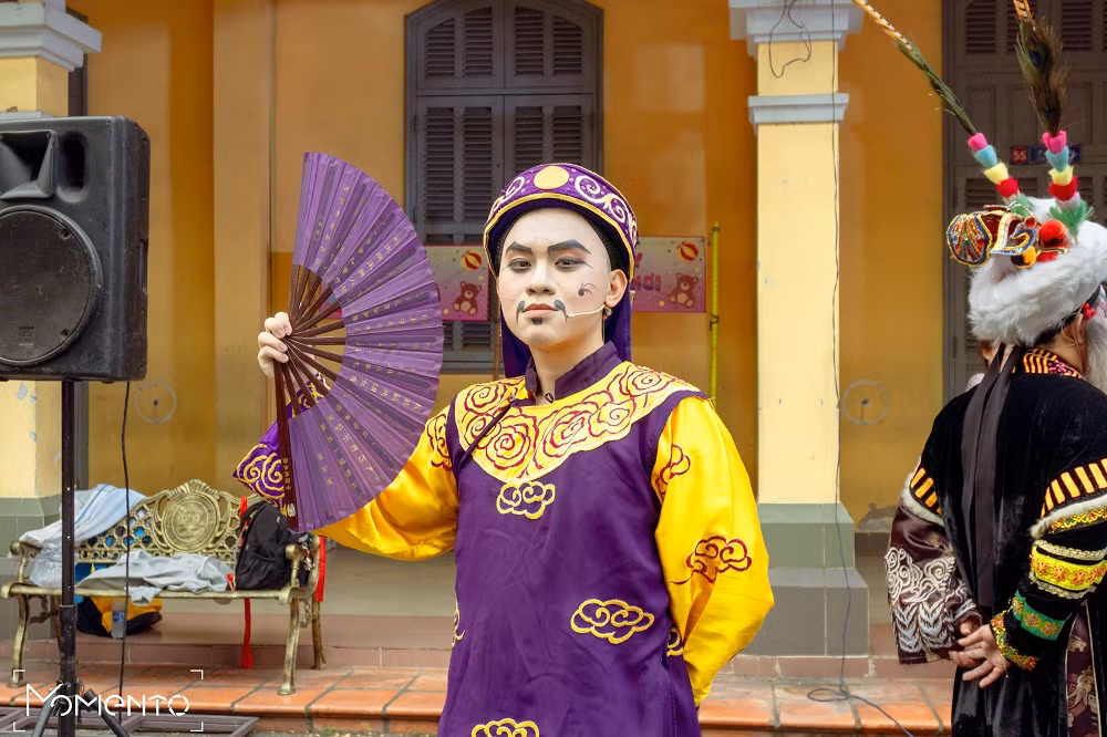 Anh Khoa vai Trần Kiệm. (Ảnh: Khánh Ngọc và Thùy Dương)