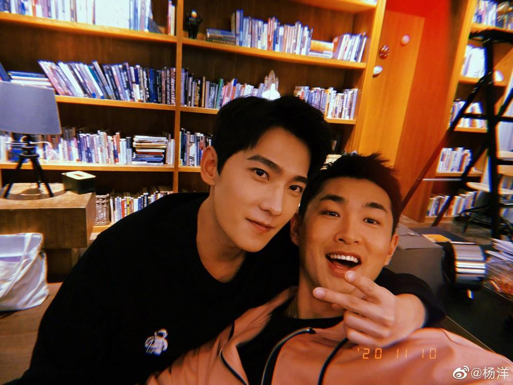 Cùng Dương Dương trong &quot;Em Là Niềm Kiêu Hãnh Của Anh&quot;.