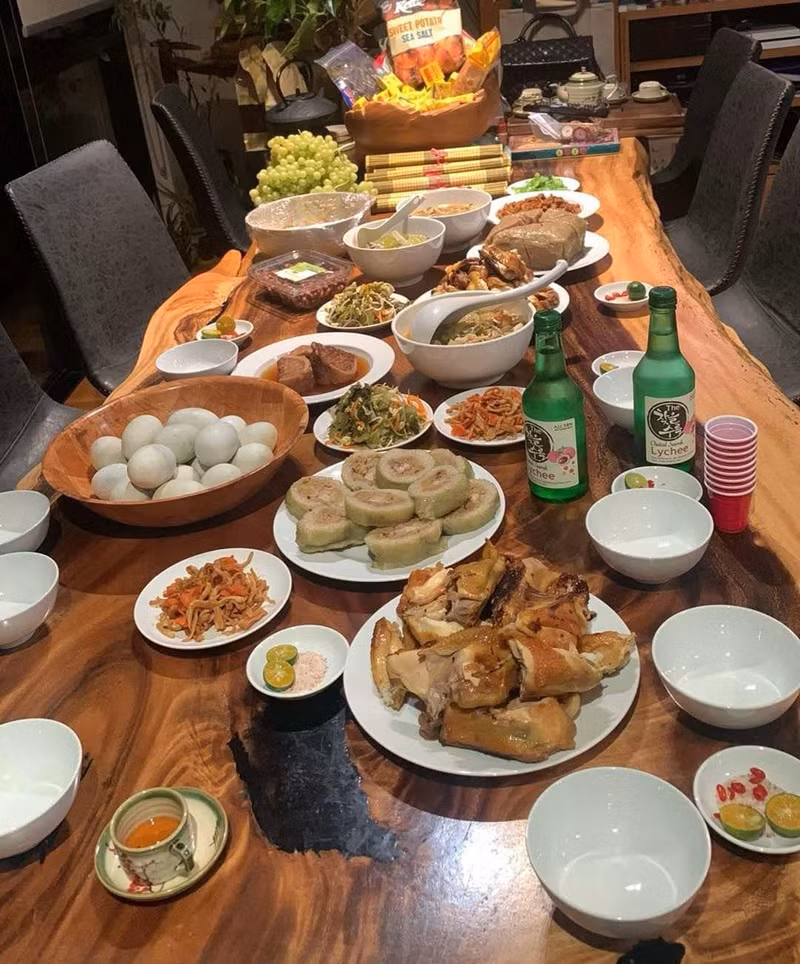 Những món ăn Tết Việt của Kim Thư khi ở Úc. Những món ăn Tết Việt của Kim Thư khi ở Úc.