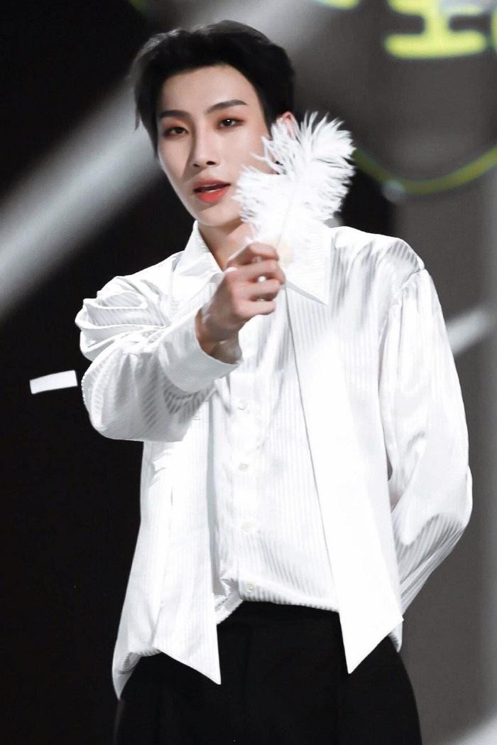 Dù vướng phải thị phi oan ức, nhưng Oscar không nghĩ xấu cho ai cả. Dù vướng phải thị phi oan ức, nhưng Oscar không nghĩ xấu cho ai cả.