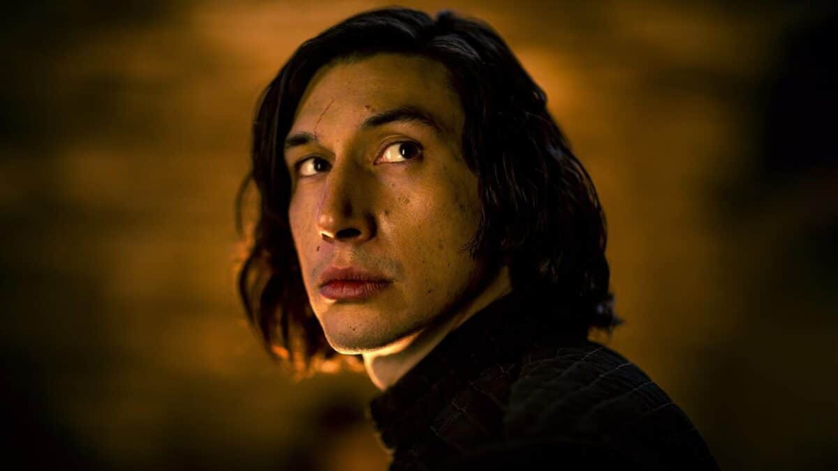Adam Driver được cho là phù hợp với vai Giáo sư Severus Snape. Adam Driver được cho là phù hợp với vai Giáo sư Severus Snape.