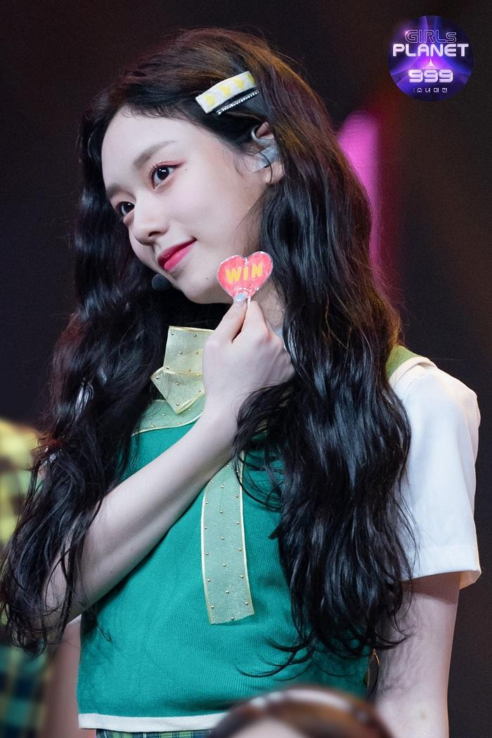 Nhóm của Kim Doah trình diễn &quot;Yes or Yes&quot; thành công.