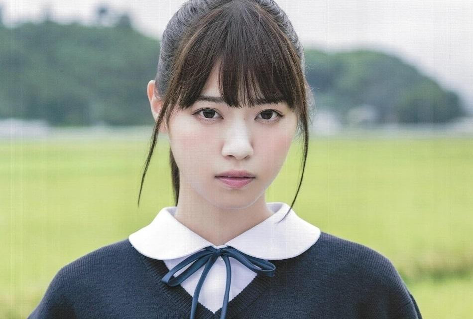 Em và hoa hòe, vô tư nhưng chẳng thể mãi hoài... (Minh họa: Nogizaka46)