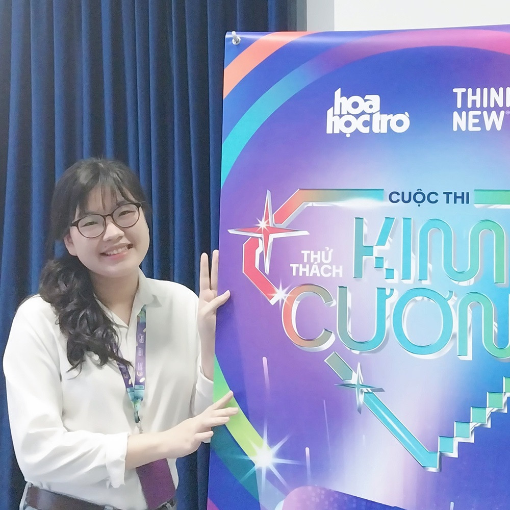 Từ thí sinh đến mentor của chương trình Thử Thách Kim Cương do Hoa Học Trò tổ chức. (Ảnh: NVCC) Từ thí sinh đến mentor của chương trình Thử Thách Kim Cương do Hoa Học Trò tổ chức. (Ảnh: NVCC)