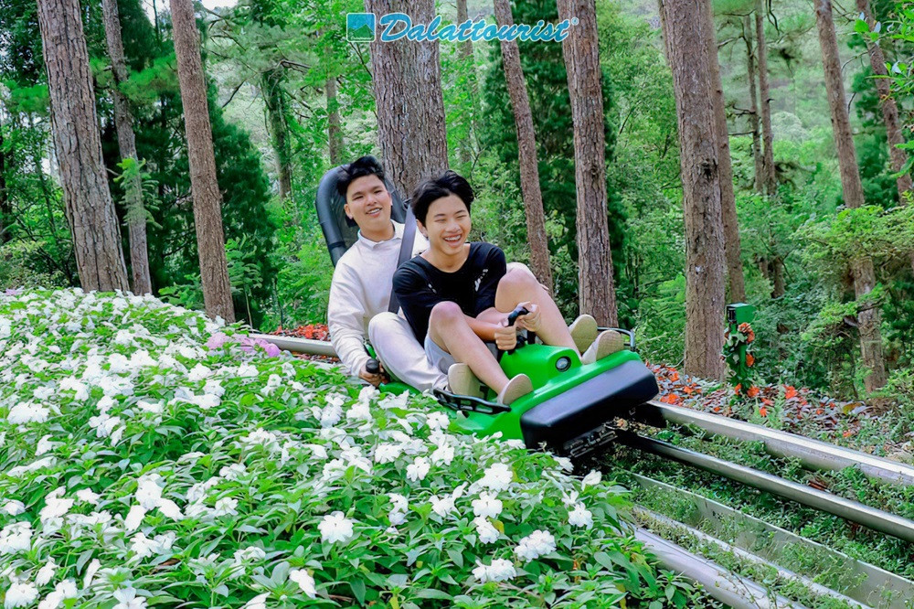 Ảnh: Datanla Waterfalls.