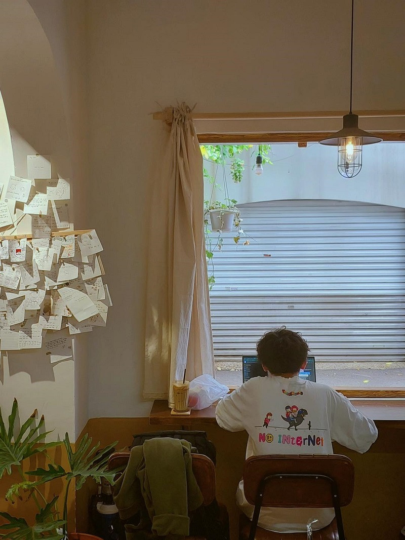 Ảnh: Một Chiếc Cà Phê. Ảnh: Một Chiếc Cà Phê.