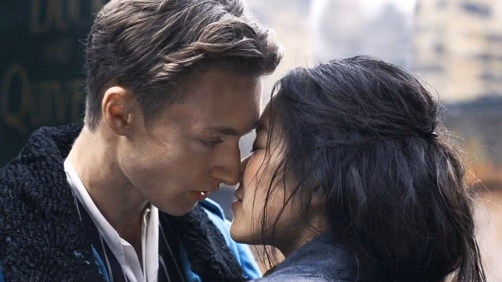 Dân tình đang kêu gào Netflix hãy thực hiện phần 2, ngay và luôn!