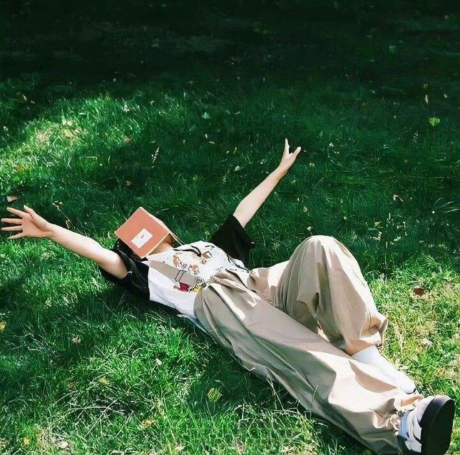 Nhiều Gen Z đang lựa chọn "nghỉ hưu ngắn hạn". Ảnh minh họa từ Internet. Nhiều Gen Z đang lựa chọn "nghỉ hưu ngắn hạn". Ảnh minh họa từ Internet.