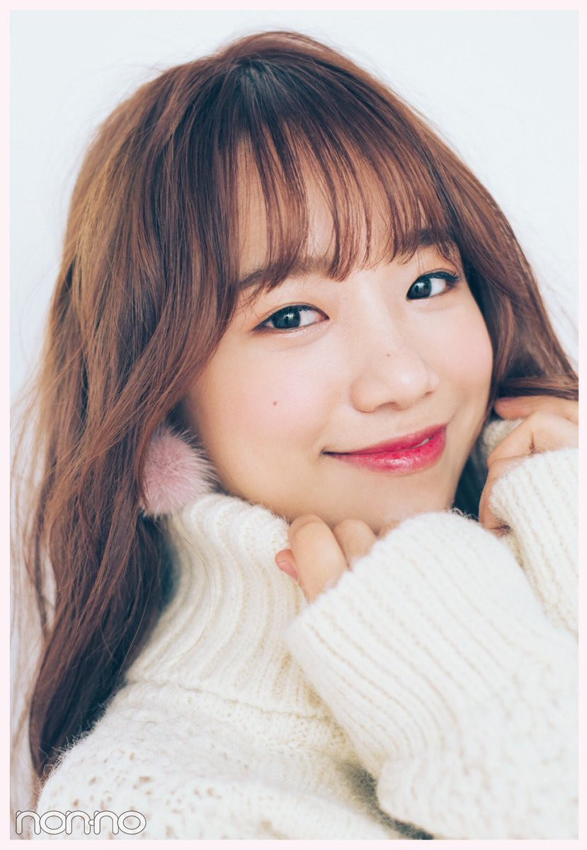 Jo Yu Ri từng là thành viên của nhóm IZ*ONE. Jo Yu Ri từng là thành viên của nhóm IZ*ONE.