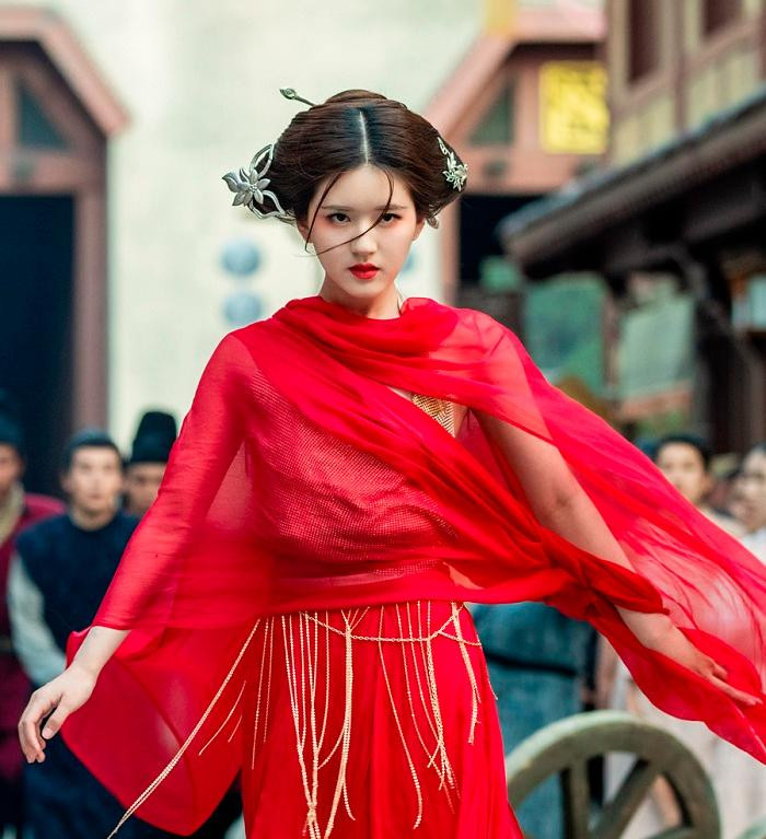 Triệu Lộ Tư trong "Trần Thiên Thiên Trong Lời Đồn".