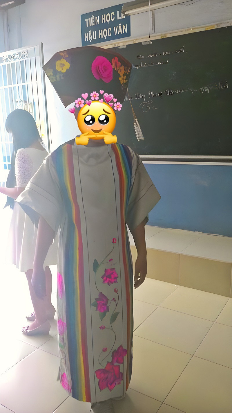 "Ác nữ" Bảy Màu Phi. "Ác nữ" Bảy Màu Phi.