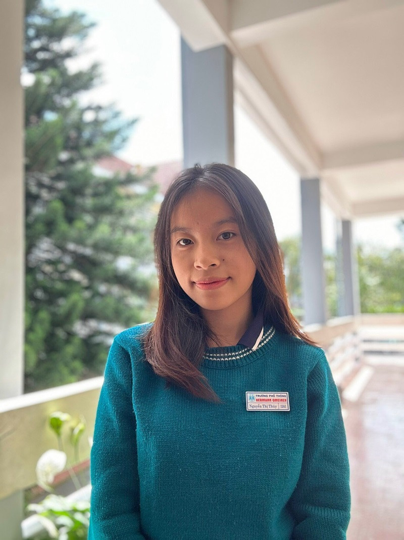 Nguyễn Thị Thúy. Nguyễn Thị Thúy.