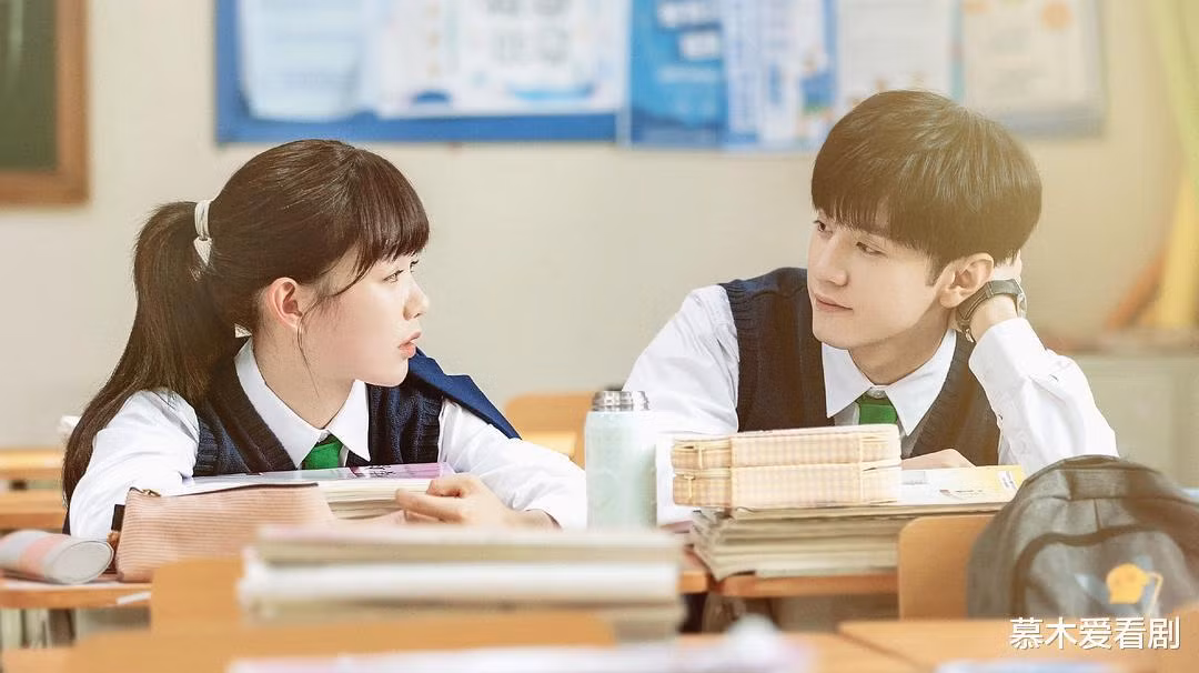 Người ta vẫn thường miêu tả rung động đầu đời đẹp nhưng cũng nhiều luyến tiếc. (Ảnh minh họa: Phim Bí Mật Nơi Góc Tối)