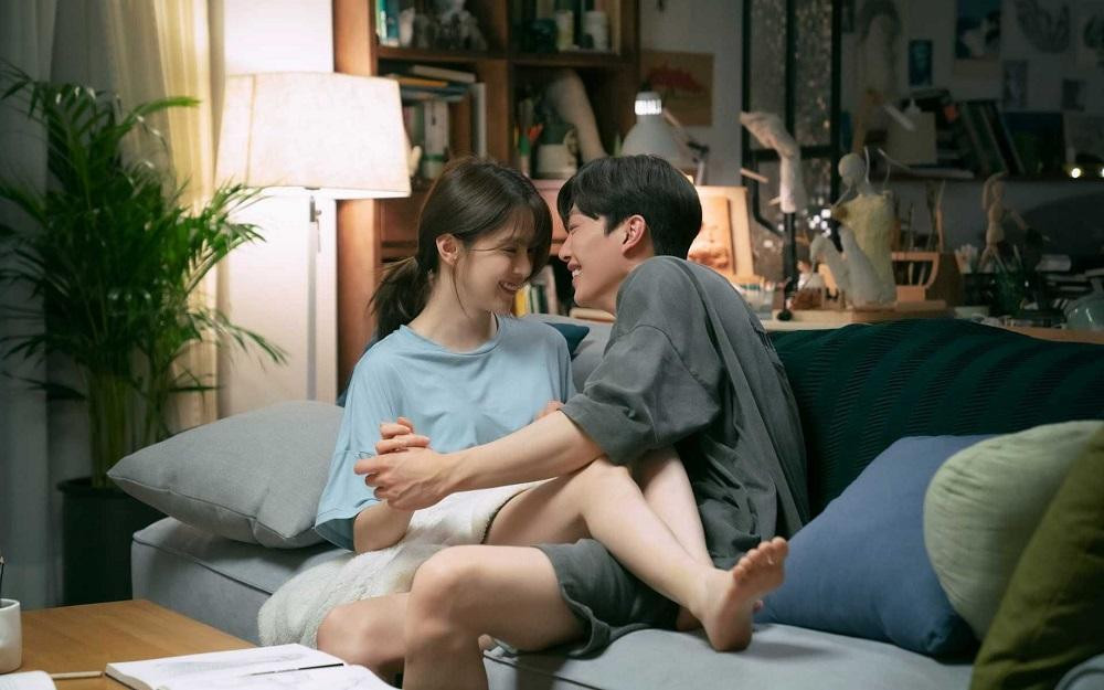 Khán giả mệt mỏi khi Na Bi dùng dằng giữa "trai hư" Park Jae Eon... Khán giả mệt mỏi khi Na Bi dùng dằng giữa "trai hư" Park Jae Eon...