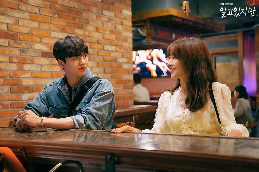 "Trai hư" Park Jae Eon gặp ai cũng rủ "xem bươm bướm". "Trai hư" Park Jae Eon gặp ai cũng rủ "xem bươm bướm".