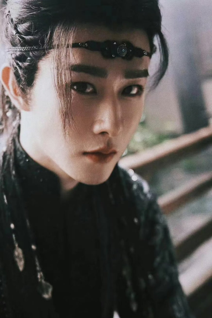 Cung Viễn Chủy là vai diễn đầu tay của Điền Gia Thụy. Cung Viễn Chủy là vai diễn đầu tay của Điền Gia Thụy.