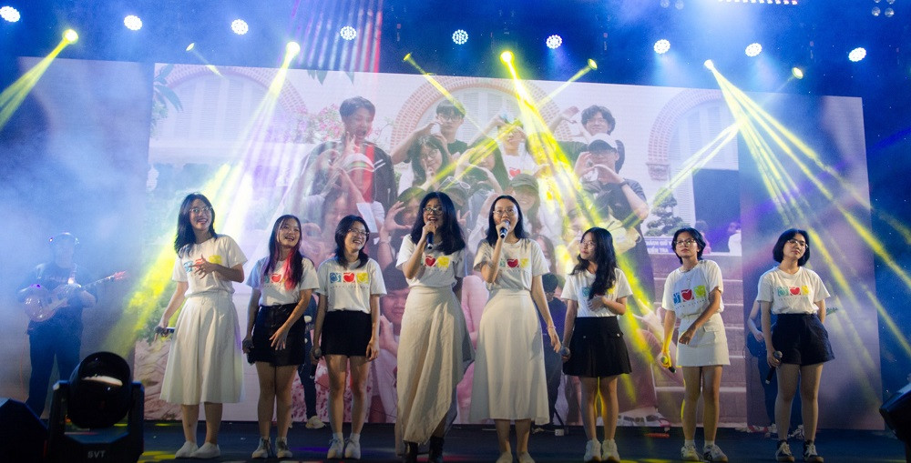 Màn trình diễn của SUGAR Vietnam.