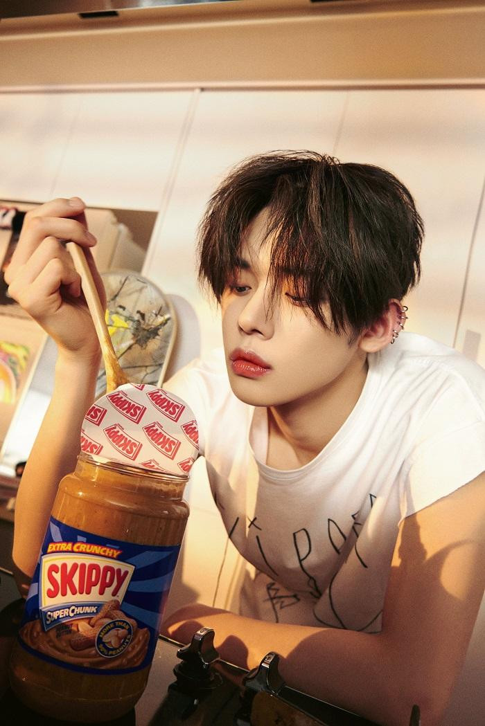 Các fan phát hiện YeonJun đã giảm cân khá nhiều cho lần comeback này.