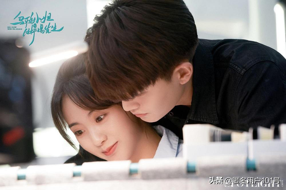 Tiểu Thư Quạ Đen và Tiên Sinh Thằn Lằn. Tiểu Thư Quạ Đen và Tiên Sinh Thằn Lằn.