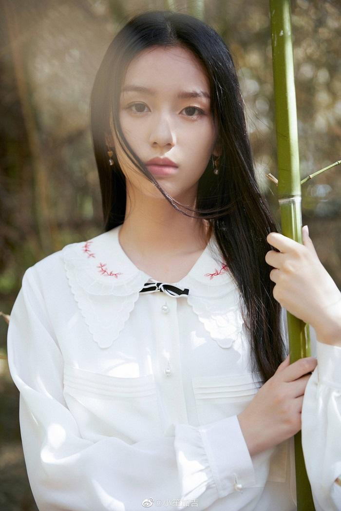 Khán giả chờ đợi Châu Dã tỏa sáng với vai diễn chính. Khán giả chờ đợi Châu Dã tỏa sáng với vai diễn chính.