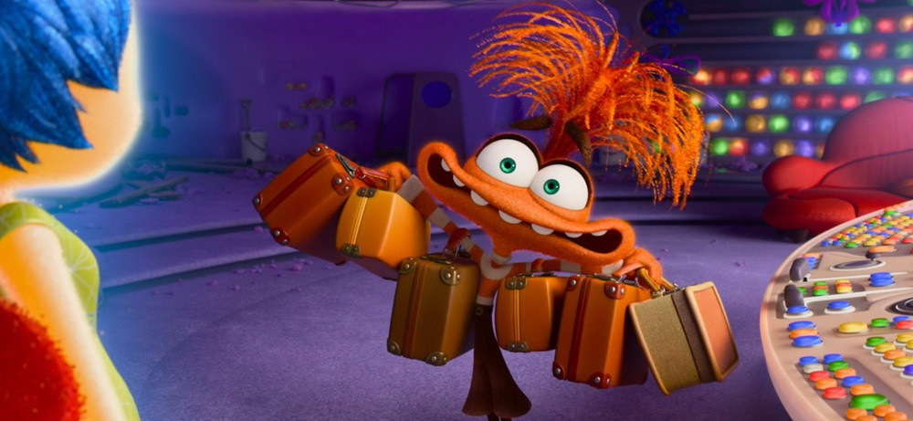 Lo Âu và hành lý của cô ấy. Lo Âu và hành lý của cô ấy.