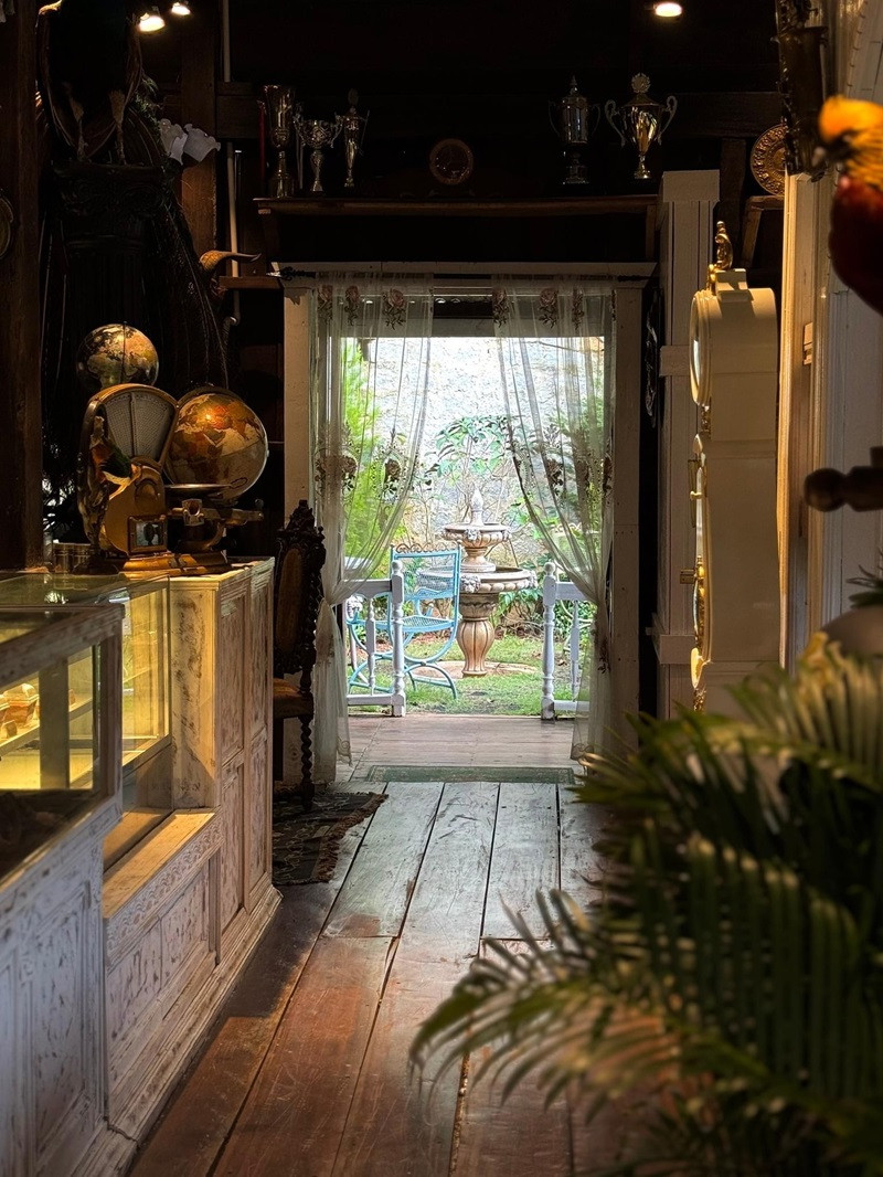 Không gian mang đậm chất cổ điển theo phong cách Victoria Cottage.