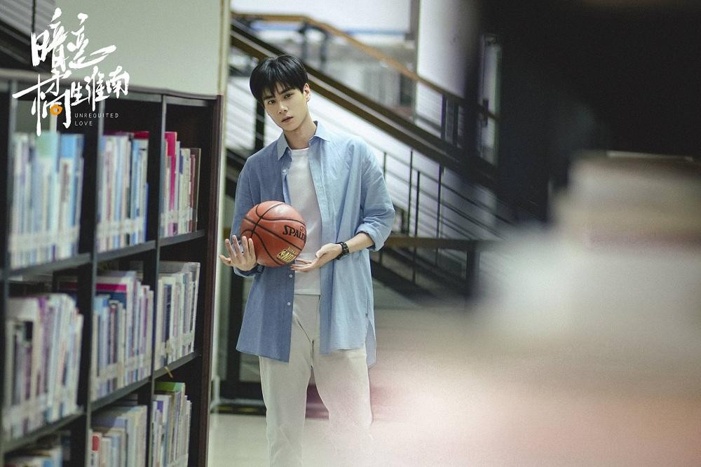 Dường như mỗi mùa Hè đều có một câu chuyện. Dường như mỗi mùa Hè đều có một câu chuyện.