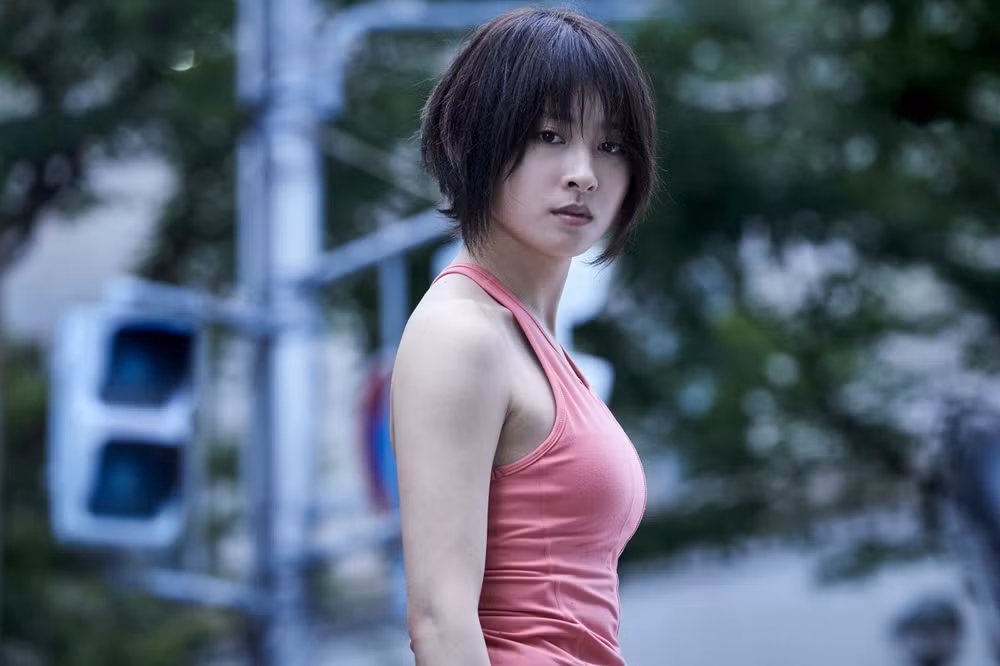 Tsuchiya Tao trong Alice In Borderland. Tsuchiya Tao trong Alice In Borderland.
