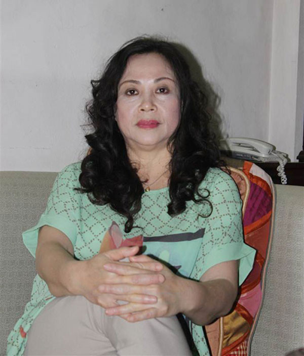 Thanh Qúy bén duyên điện ảnh từ năm 15 tuổi. Thành công trong sự nghiệp nhưng chị gặp nhiều chuyện buồn trong cuộc sống riêng. Đời hồng nhan lận đận của vợ ông trùm 'Người phán xử' ảnh 1