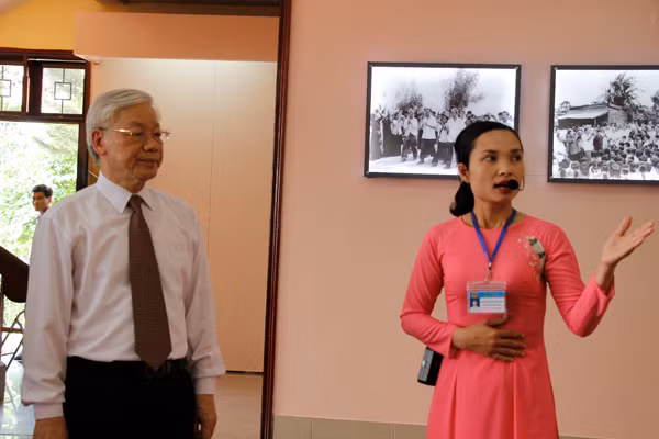 Thử nghiệm tour lịch sử thăm Khu lưu niệm cố Tổng Bí thư Lê Duẩn và Thành cổ Quảng Trị ảnh 3