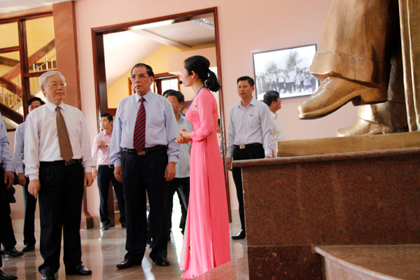 Thử nghiệm tour lịch sử thăm Khu lưu niệm cố Tổng Bí thư Lê Duẩn và Thành cổ Quảng Trị ảnh 2